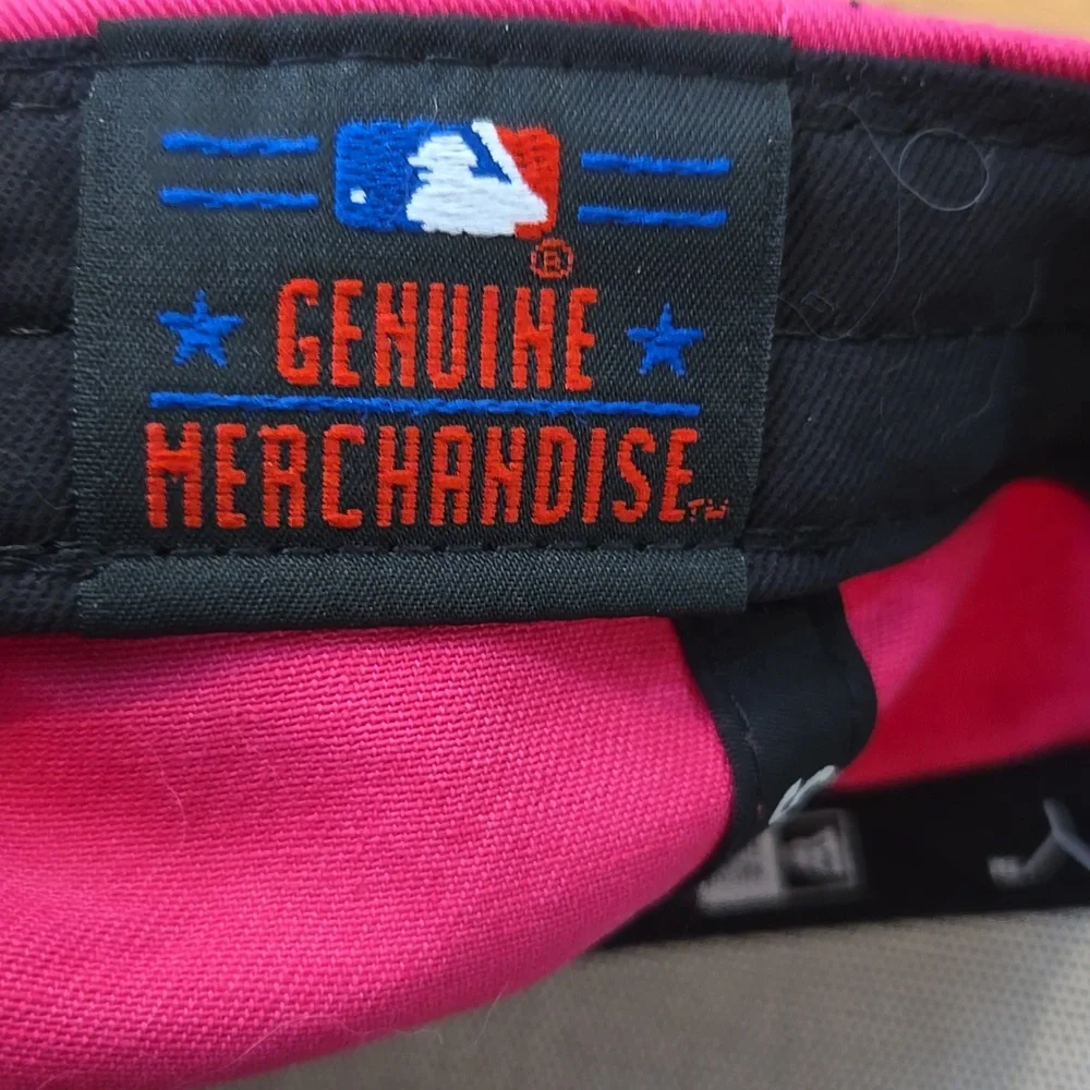 NY Yankees Baseeball Cap For Youth - Picture 9 of 9